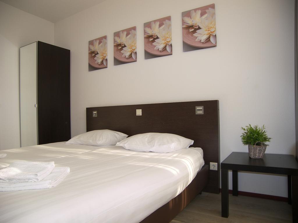 Hotel De Markt Valkenswaard Phòng bức ảnh