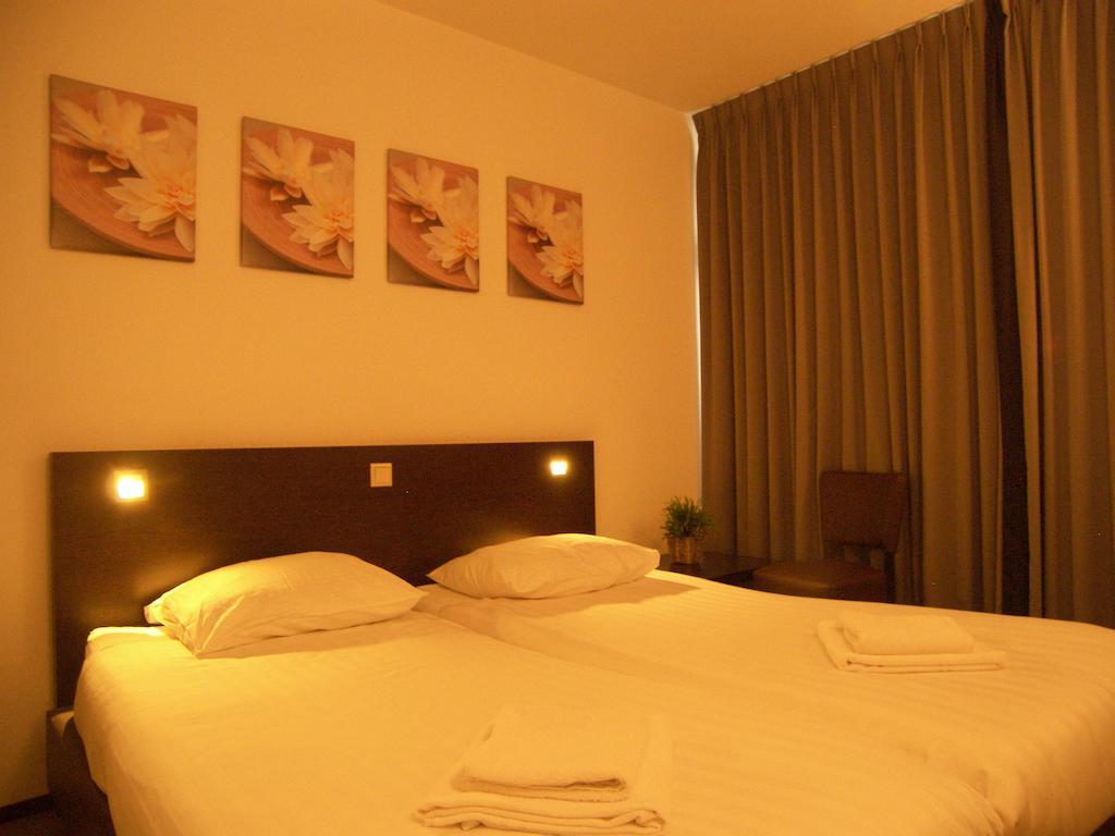 Hotel De Markt Valkenswaard Phòng bức ảnh